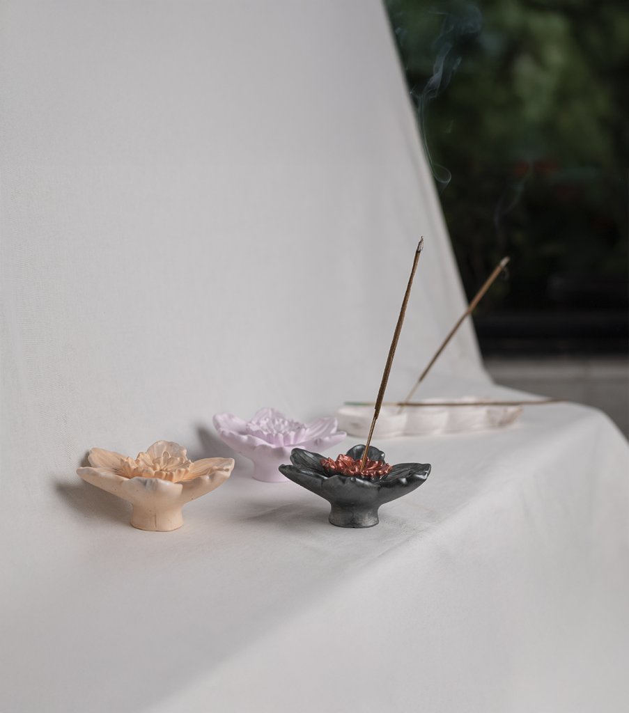 How to Decorate Small Spaces with Handmade Items. Smart Styling for Small Homes

