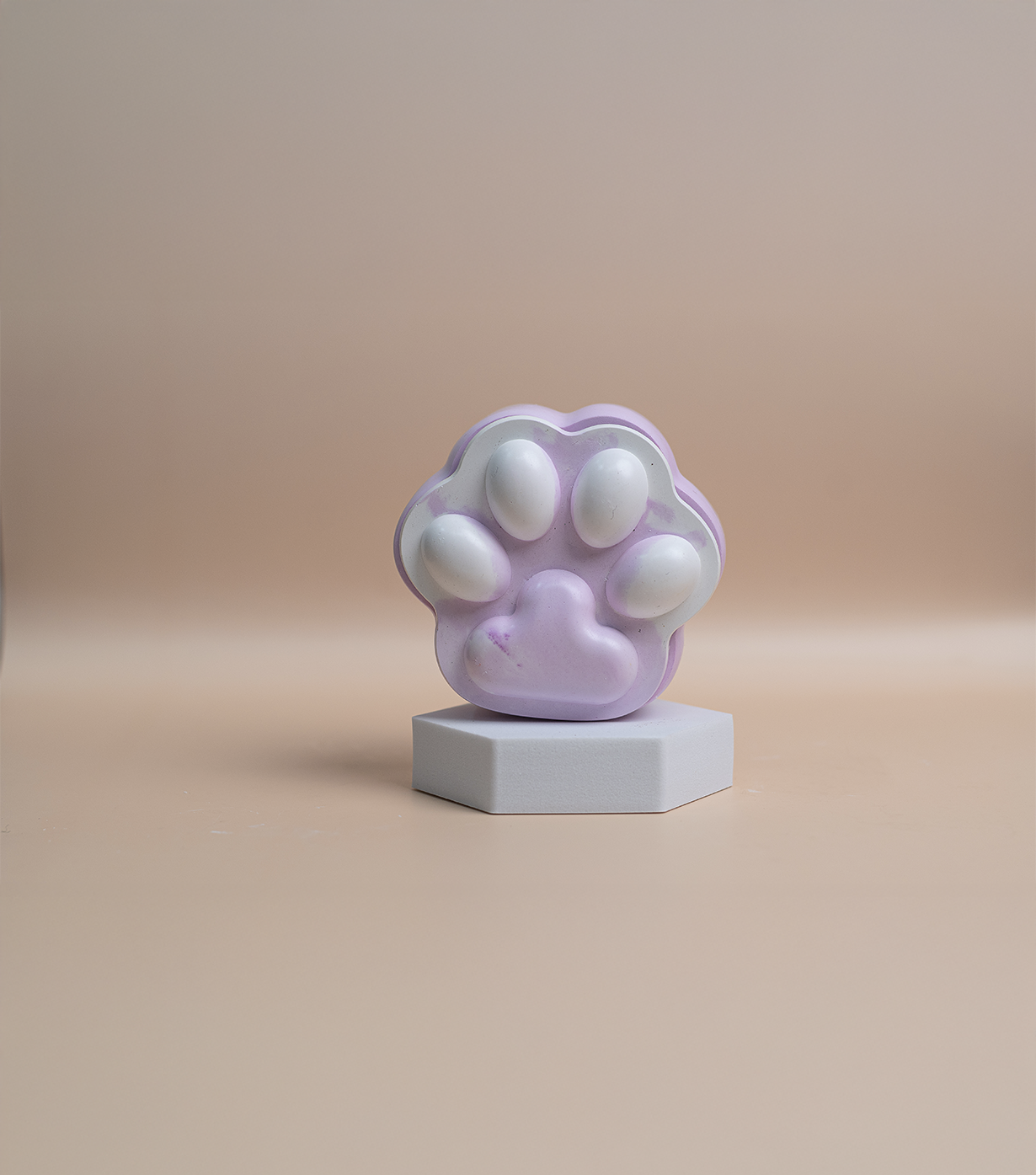 Paw tin